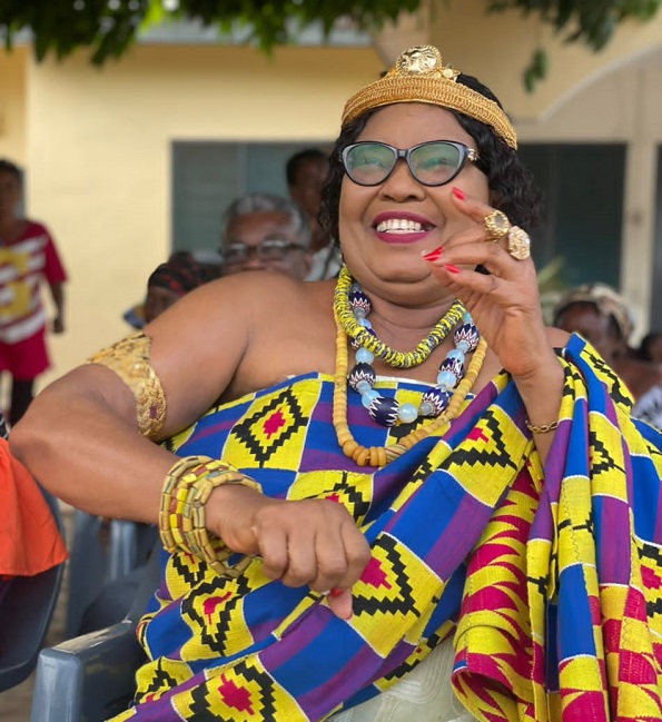 Mama Dasewa II makes merry with children of Dzelukope